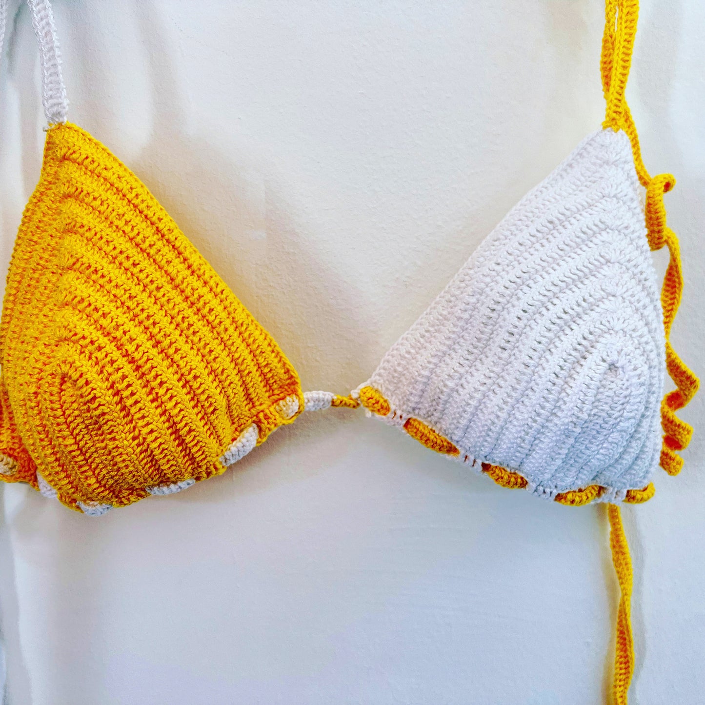 BIKINI EN ALGODÓN DOS COLORES AMARILLO Y BLANCO